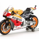 Tamiya 1:12 - Repsol Honda RC213V '14 (14130) thumbnail