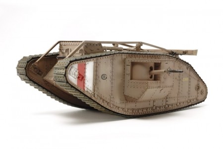 Tamiya 1:35 - WWI British Tank Mk.IV Male - w/Single Motor/British Figures (30057)