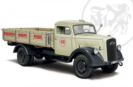 Italeri 1:24 - Opel Blitz Classic (3960S)