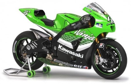 Tamiya 1:12 - Kawasaki Ninja ZX-RR (14109)