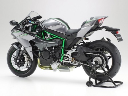 Tamiya 1:12 - Kawasaki Ninja H2 Carbon (14136)